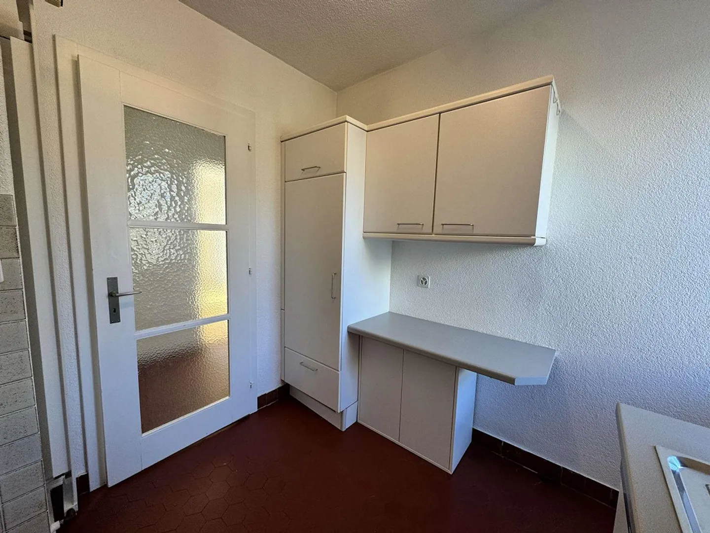 Quiet and bright 3-room apartment in the best location in District 7 - Photo 9 of 12