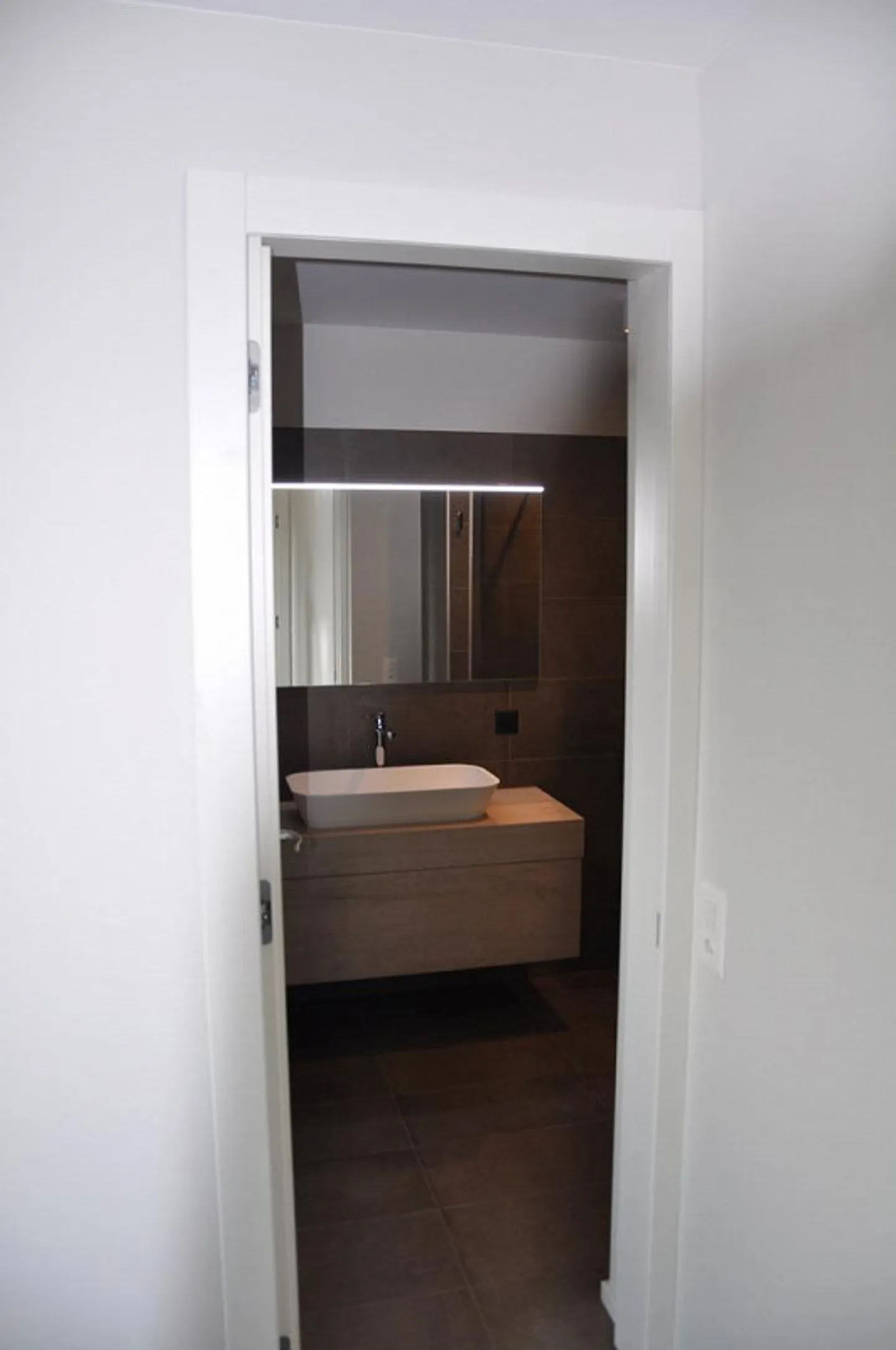 Appartamento spazioso con vista montagna - Foto 4 di 22