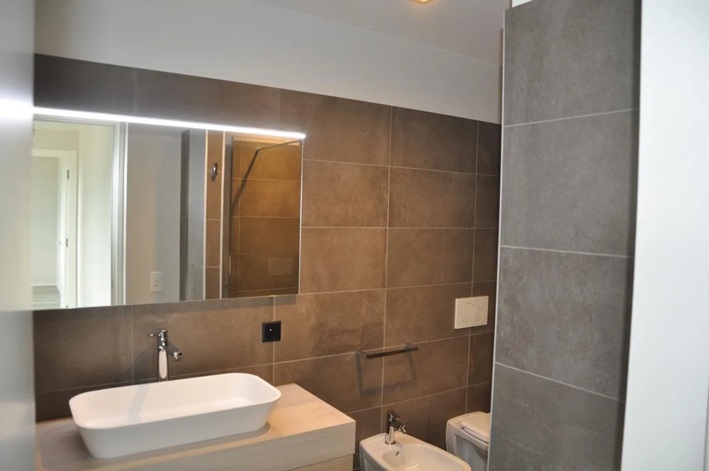 Appartamento spazioso con vista montagna - Foto 5 di 22