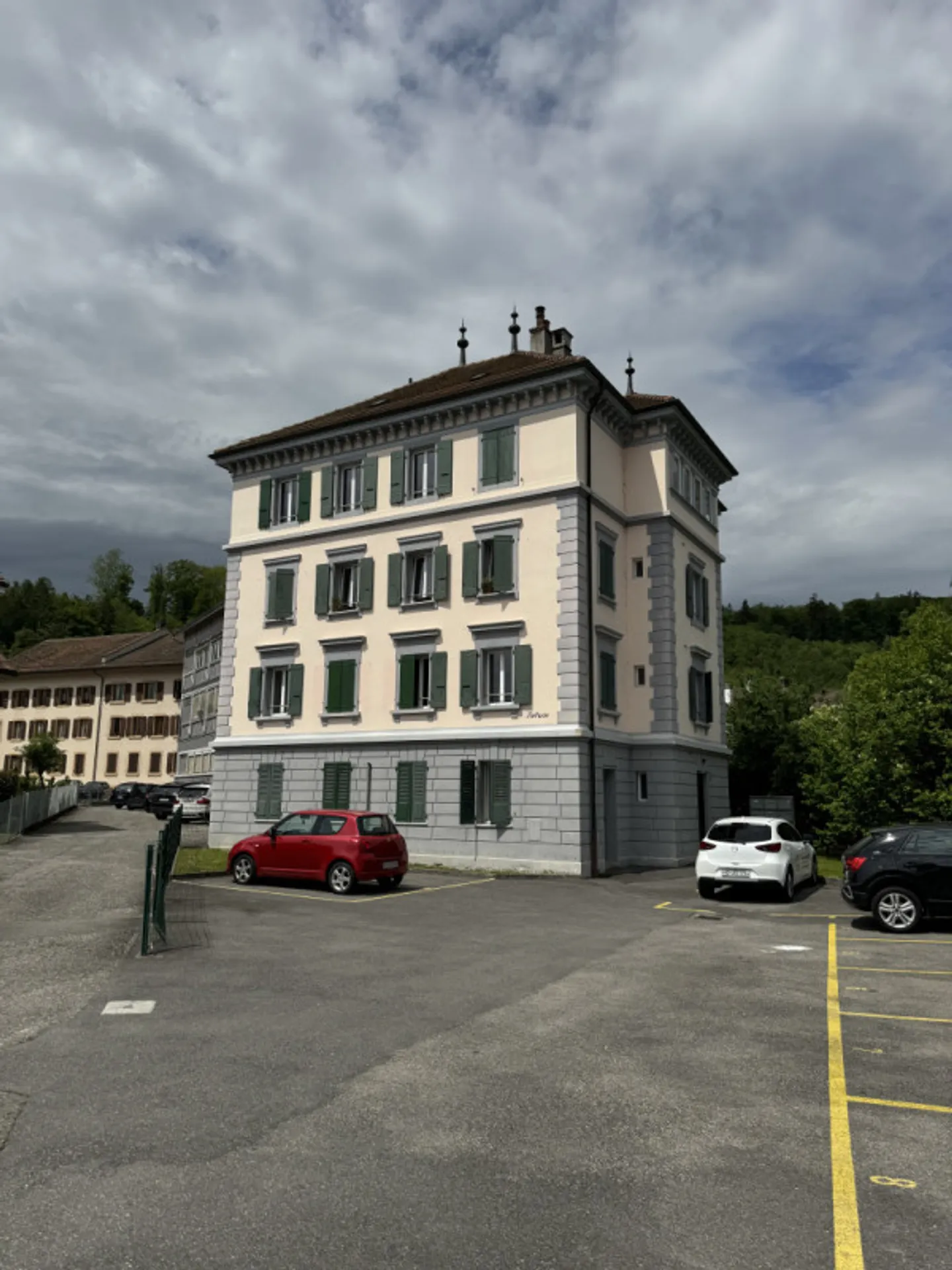 Charmante 2.5-Zimmer-Wohnung - Foto 1 von 7