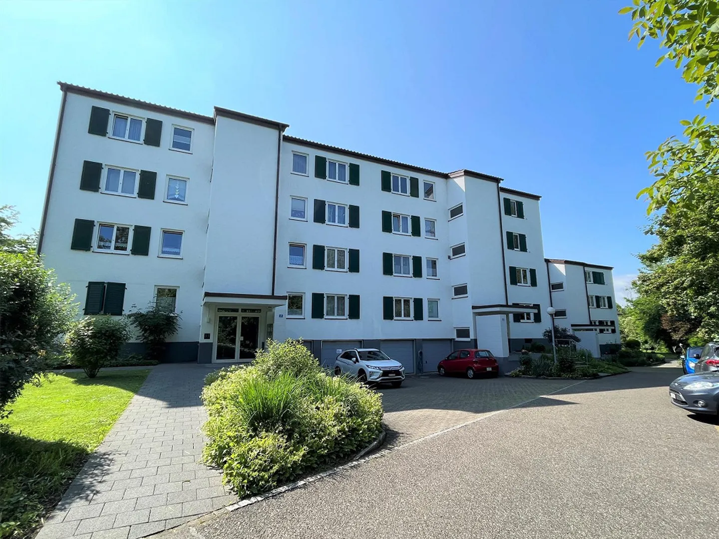 Appartamento luminoso e moderno con 3 camere in posizione centrale a Frick - Foto 1 di 8