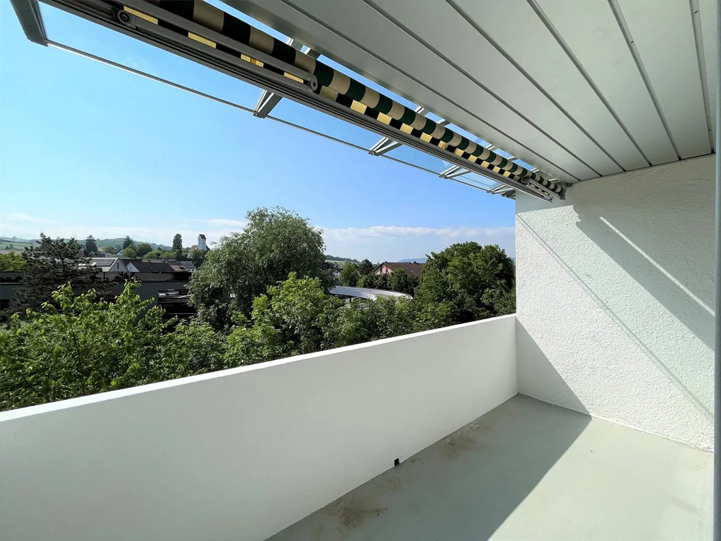 Appartamento luminoso e moderno con 3 camere in posizione centrale a Frick - Foto 8 di 8