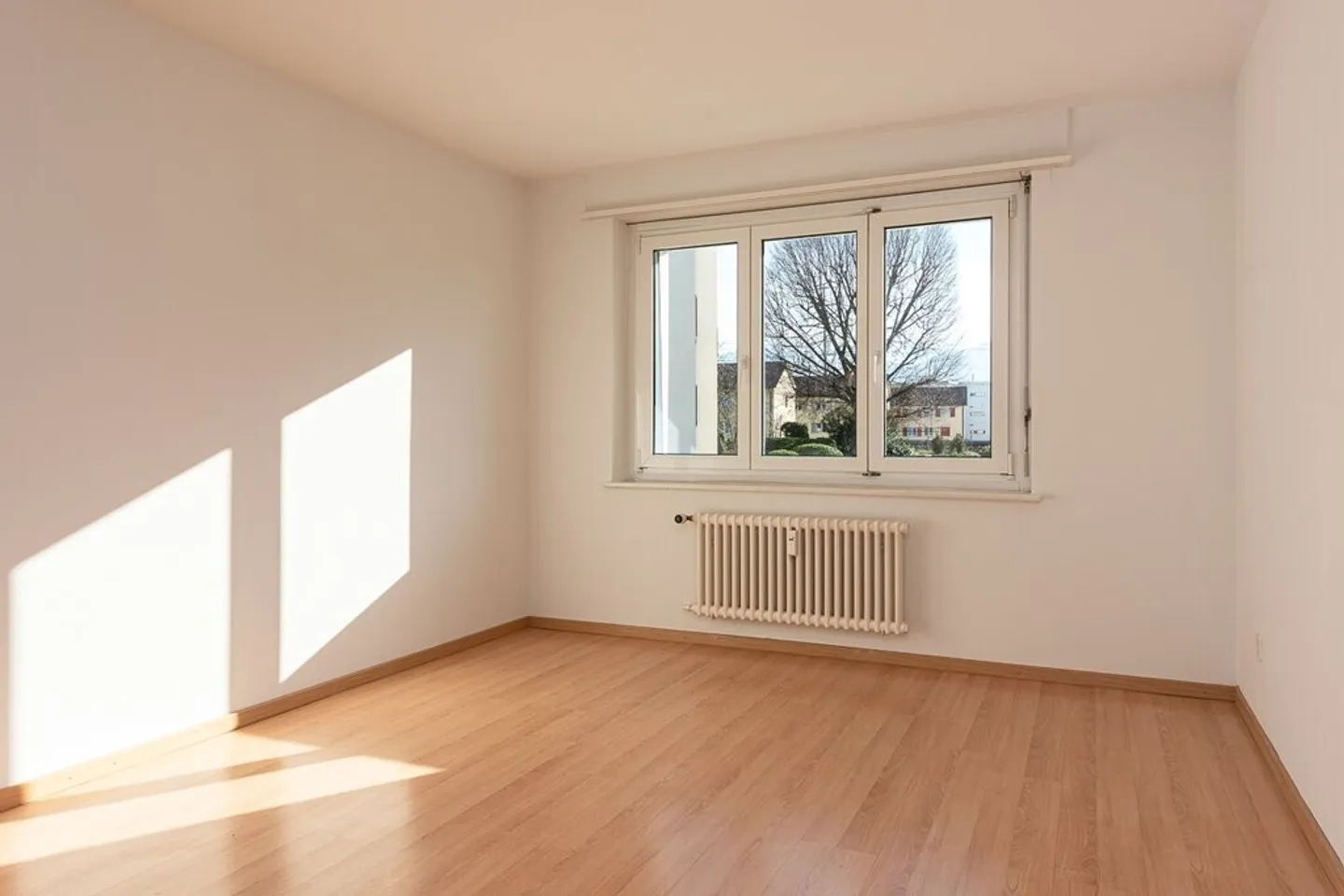 3-Zimmerwohnung zum attraktiven Preis! - Foto 3 von 9