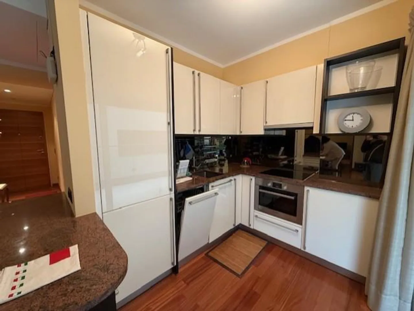 Appartamento elegante con balcone a Lugano - Foto 4 di 5