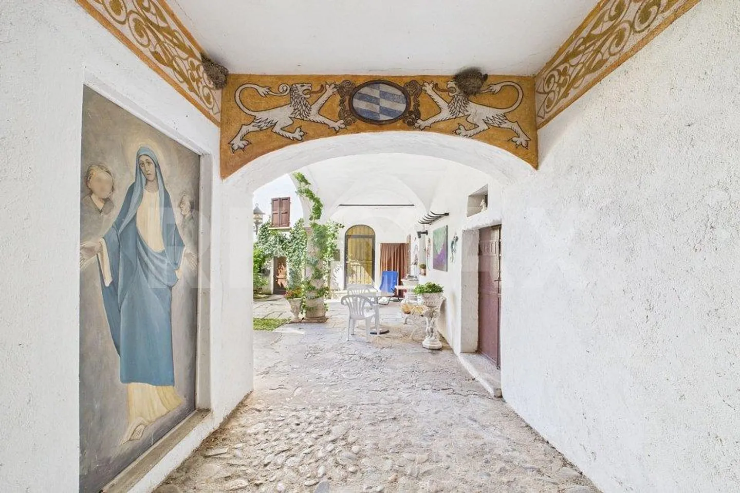 Geräumiges Tessiner Haus in Sessa - Foto 3 von 13