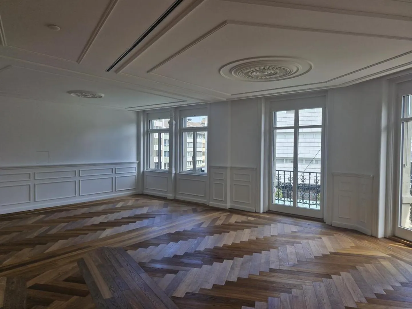 High-quality office space in the best location at Löwenplatz - Photo 3 of 9