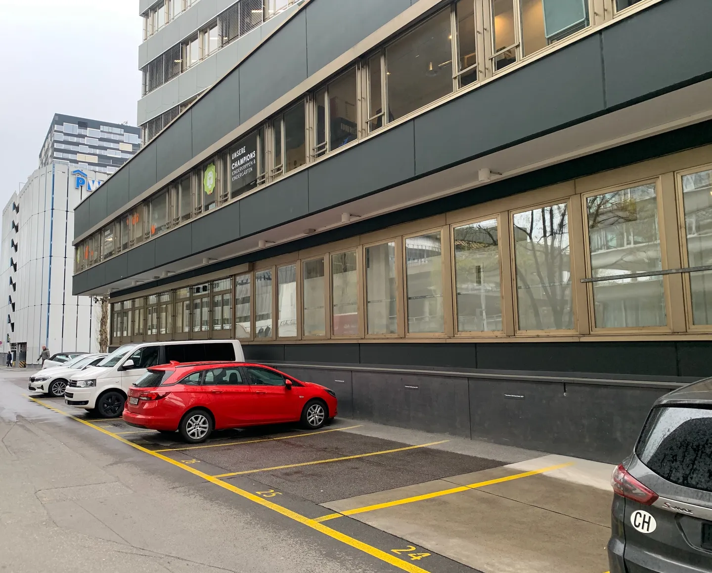 Posto auto - Foto 2 di 2