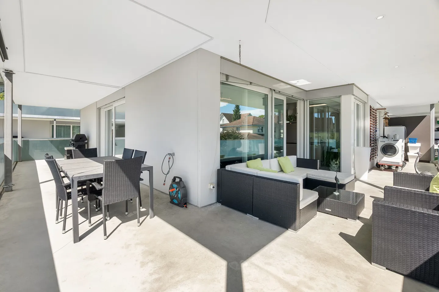 Più spazio per vivere: Ampio appartamento di 4,5 locali con balcone di 61 m2 - Foto 5 di 12