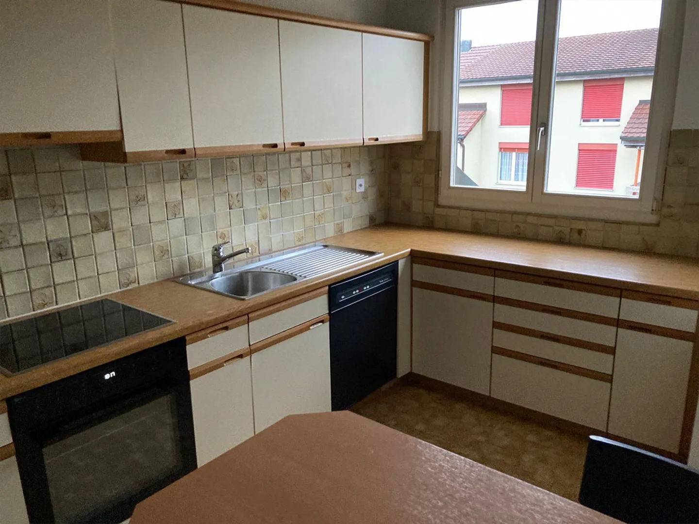 Ampio appartamento di 2,5 locali con terrazza soleggiata - Foto 2 di 6