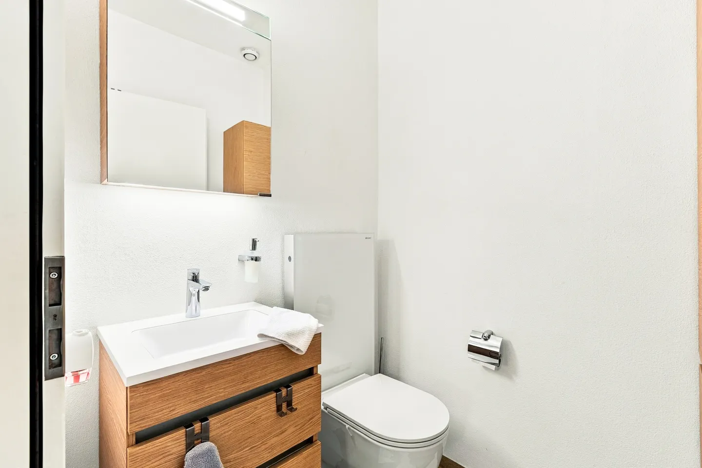 Modern Apartment in Quartino - Photo 6 of 7