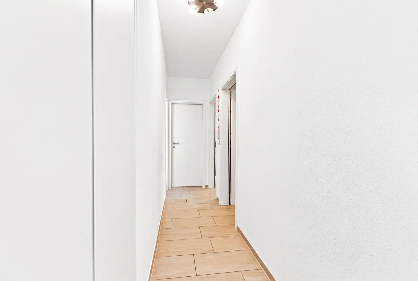 Modern Apartment in Quartino - Photo 2 of 7