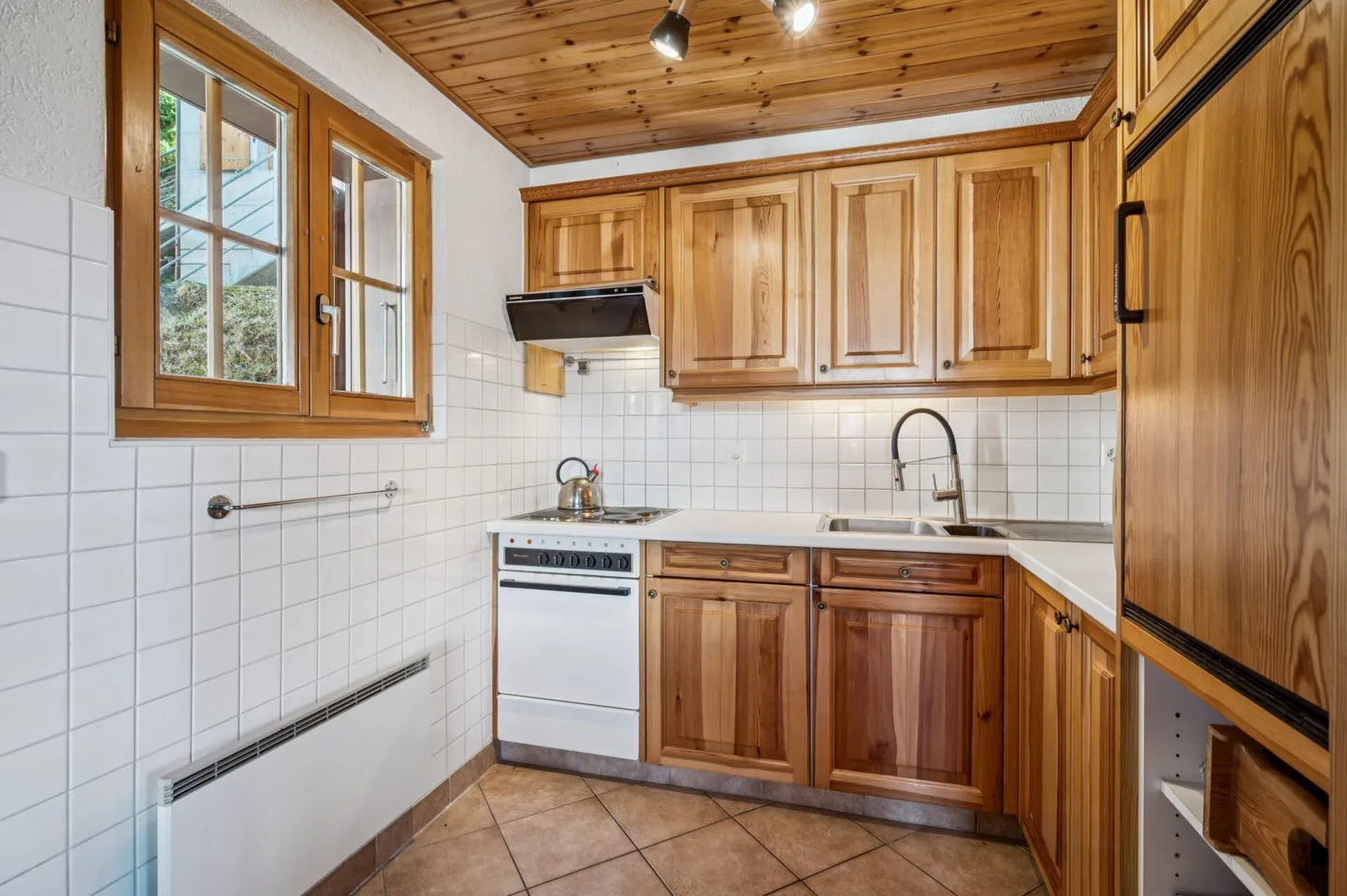 4.5-Room Chalet with Dependence and Panoramic View over the Valais Mountains - Photo 5 of 13