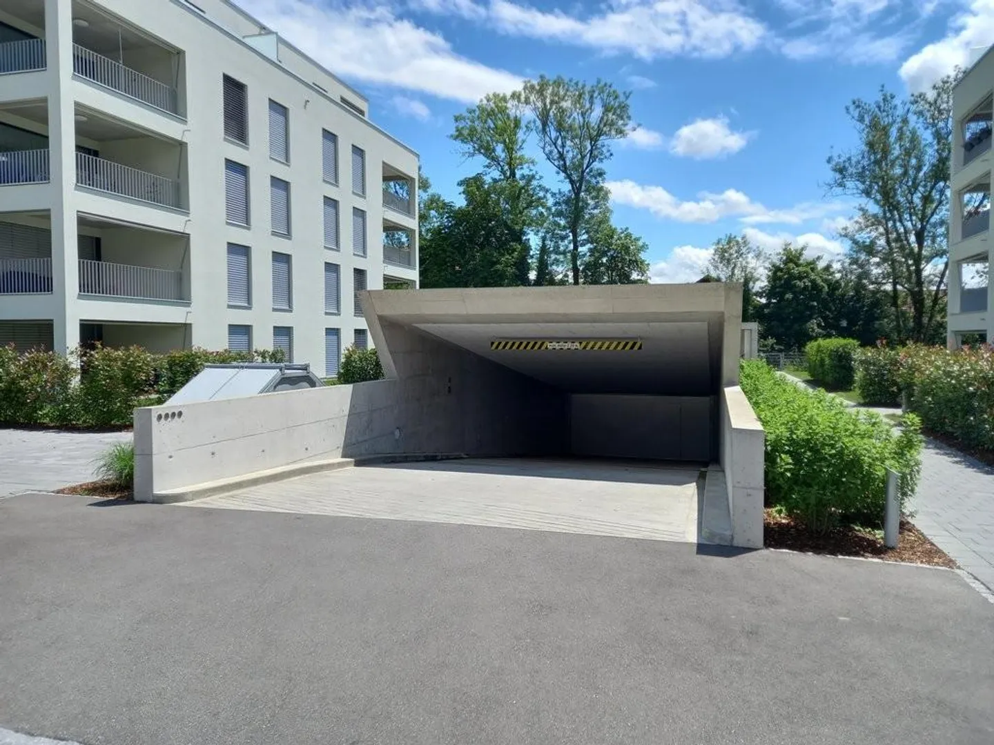 Rent a 12m² underground slot in Bellach - Photo 3 of 3