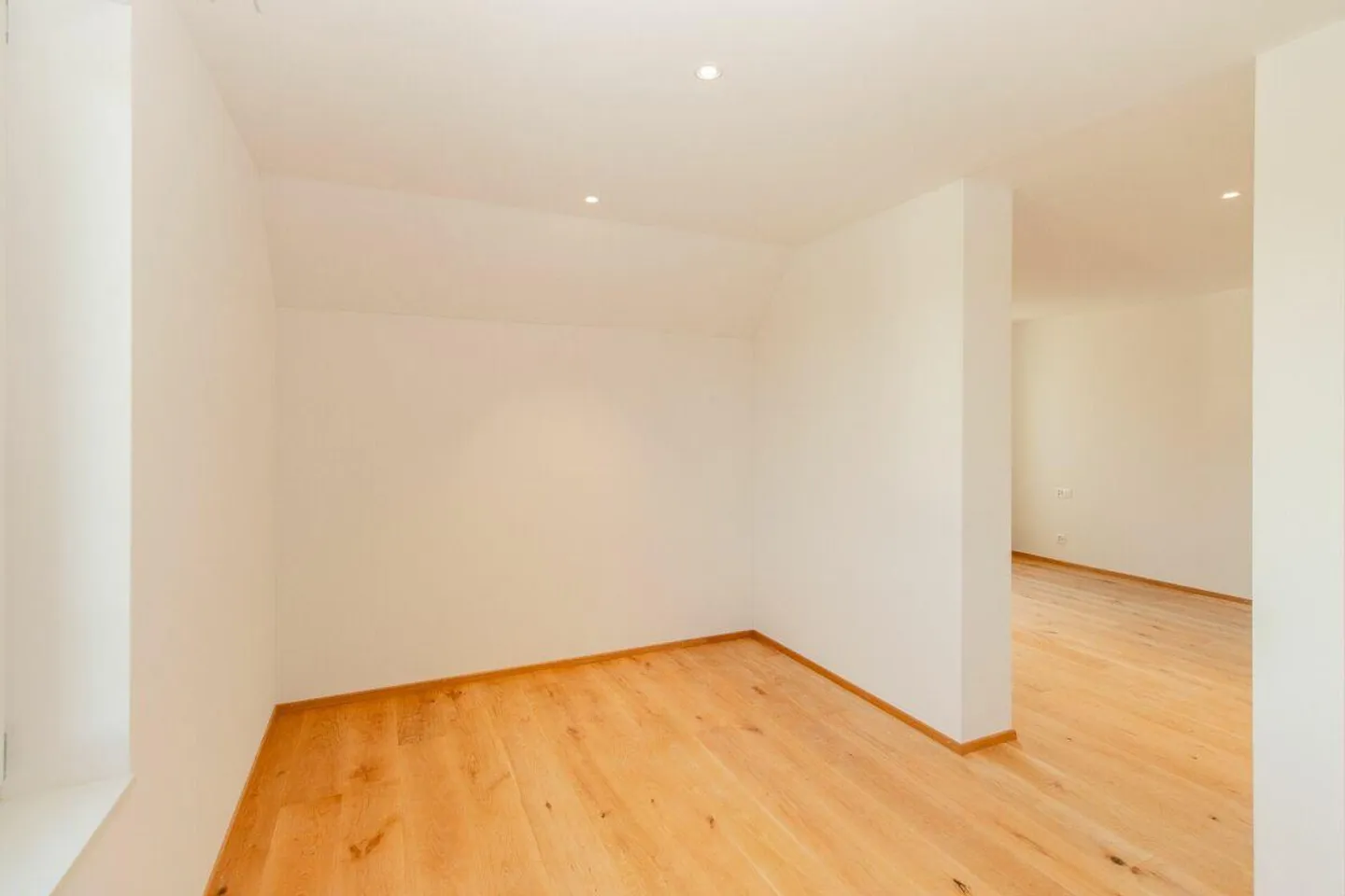 Freistehendes 6.5-Zimmer-Einfamilienhaus - Foto 6 von 13