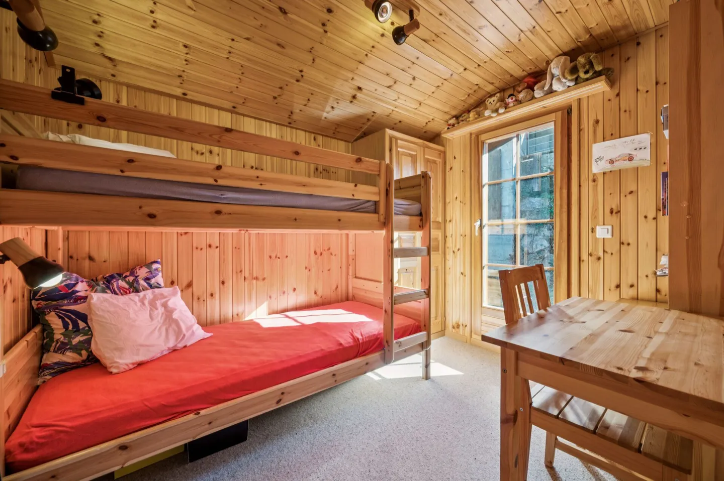 4.5-Room Chalet with Dependence and Panoramic View over the Valais Mountains - Photo 8 of 13