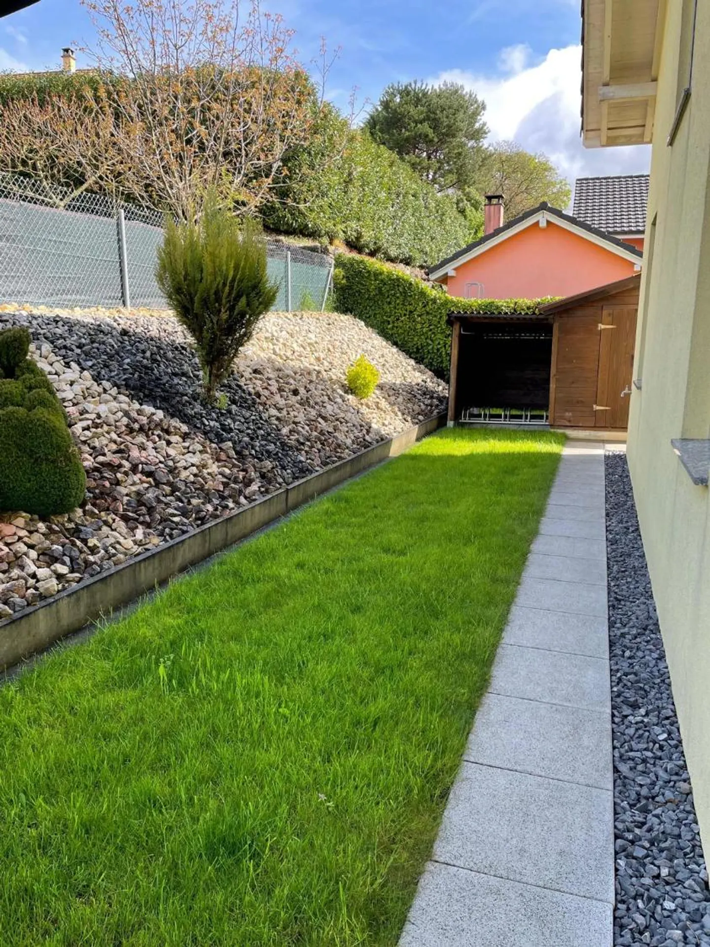 Wunderschöne individuelle Villa mit 5,5 Zimmern - Foto 4 von 11