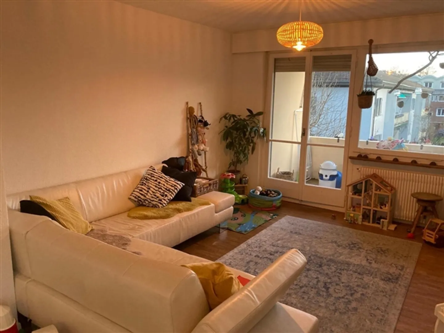 «3½ ZI-WOHNUNG IN NIDAU (BE), MÖBLIERT, TEMPORÄR» - Foto 1 von 10