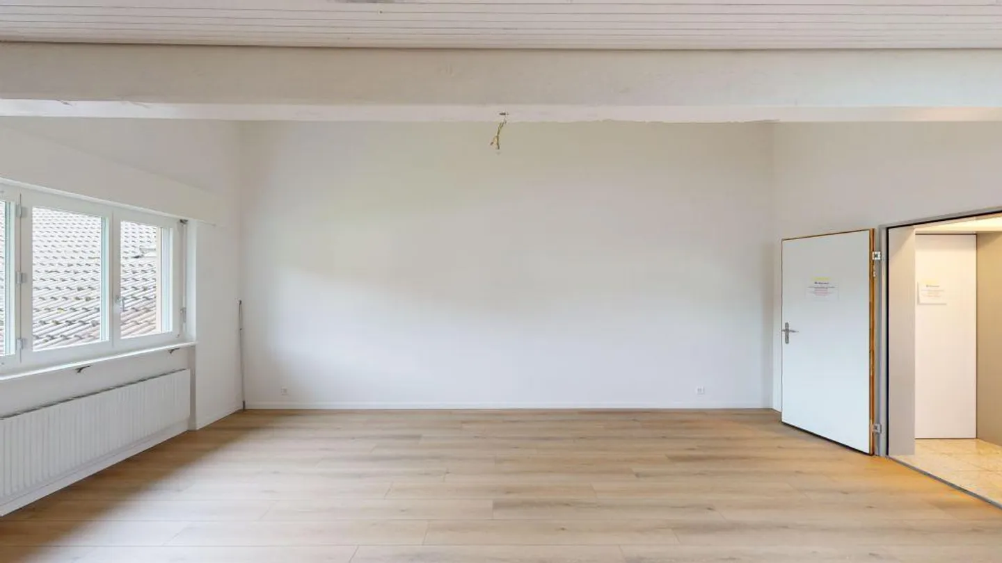 Sonnige Wohnung mit Balkon - Foto 6 von 8