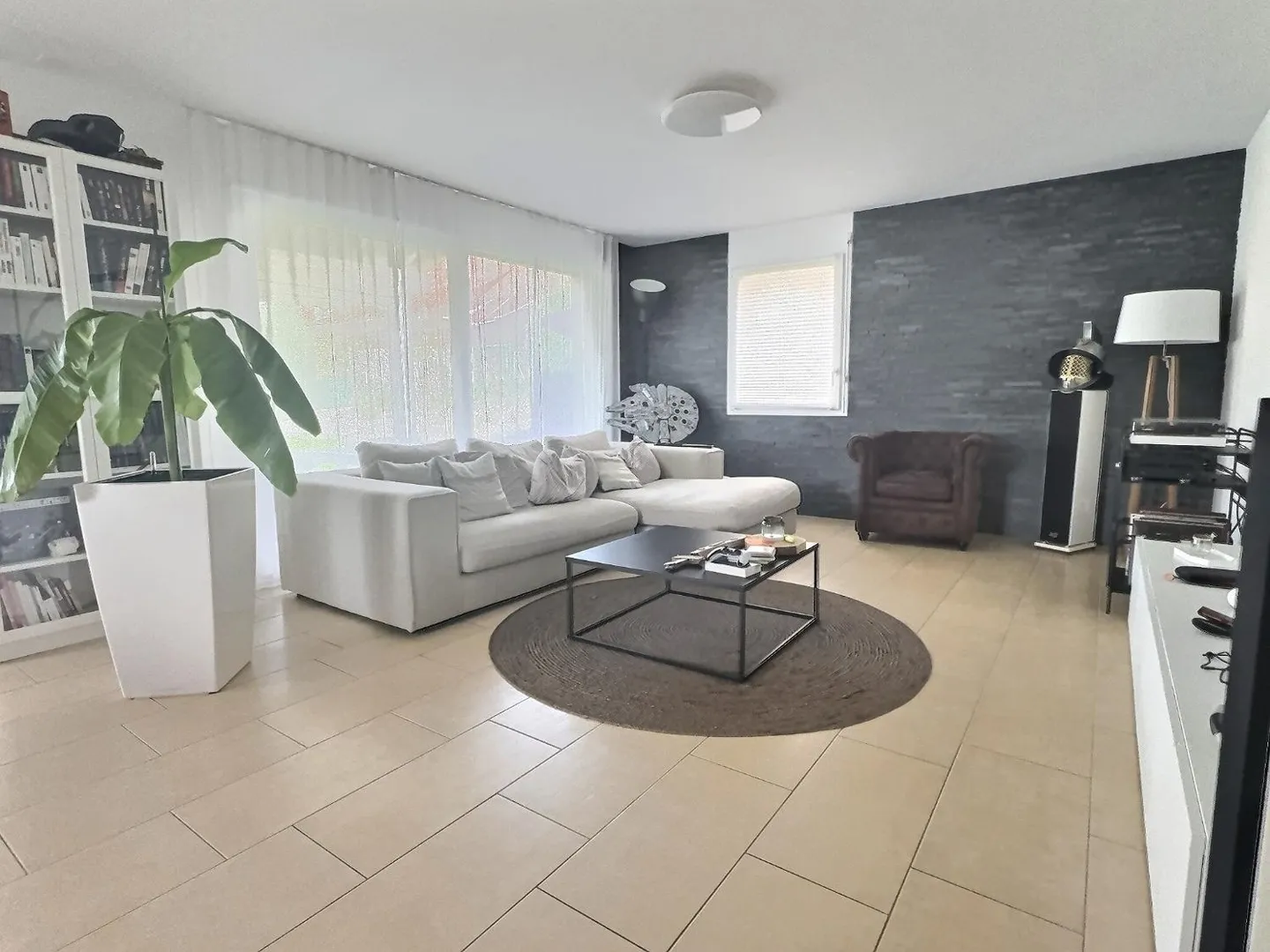 Wunderschöne individuelle Villa mit 5,5 Zimmern - Foto 11 von 11