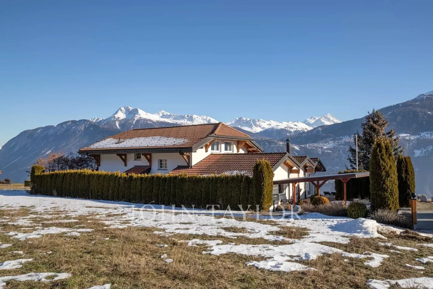 Wunderschöne Villa in Chermignon d'en haut - Foto 2 von 10