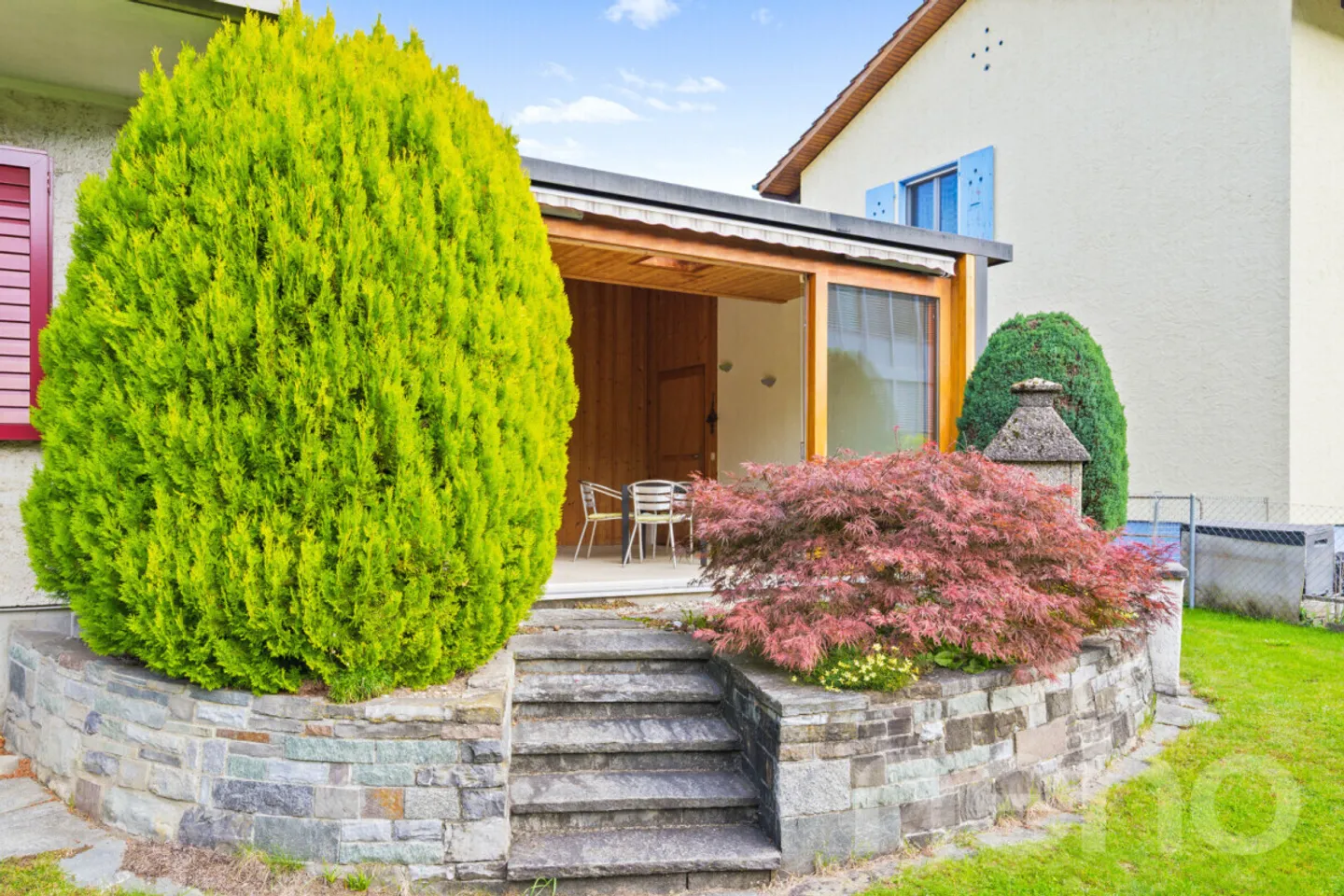 Detached single-family house with potential in the center of Ittigen - Photo 10 of 12