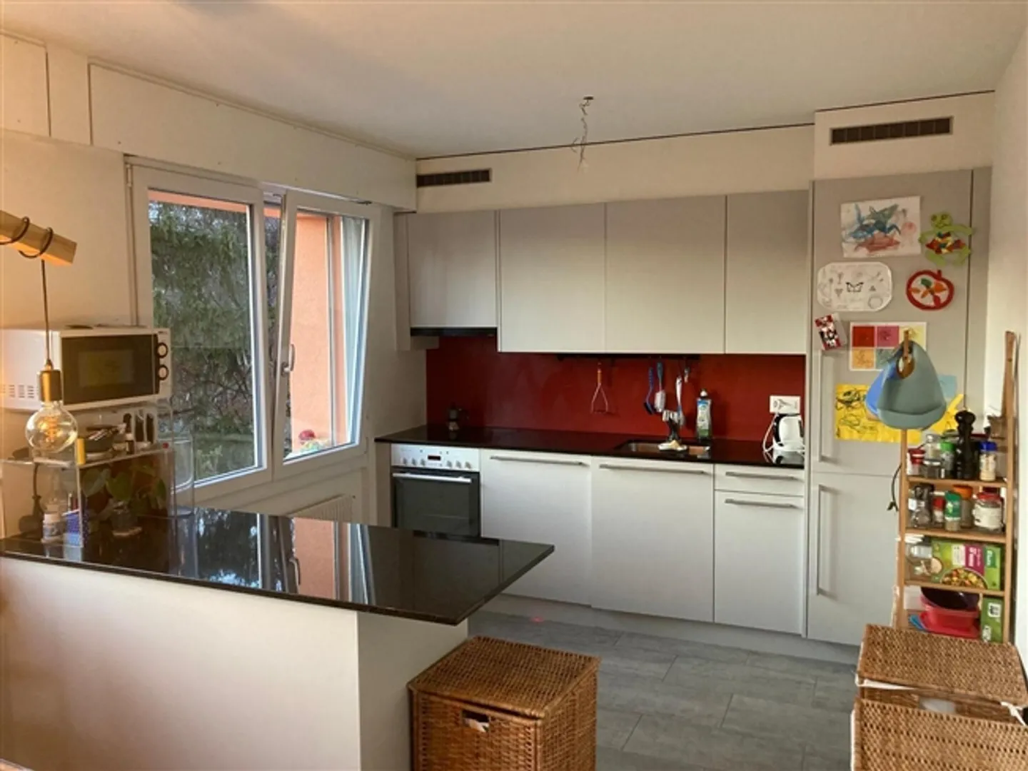 «3½ ZI-WOHNUNG IN NIDAU (BE), MÖBLIERT, TEMPORÄR» - Foto 3 von 10