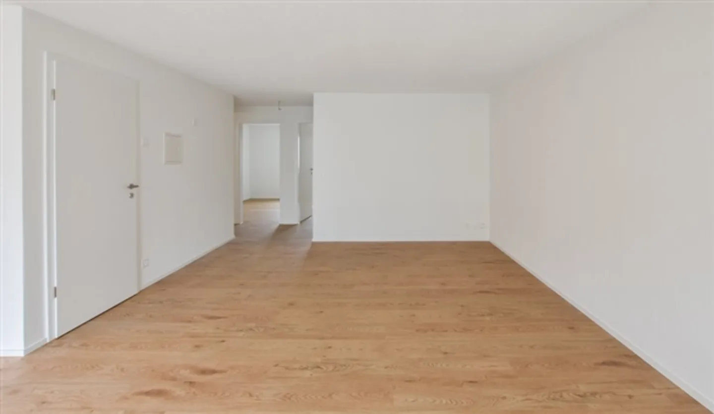 "after complete renovation - the perfect apartment" - Photo 4 of 9