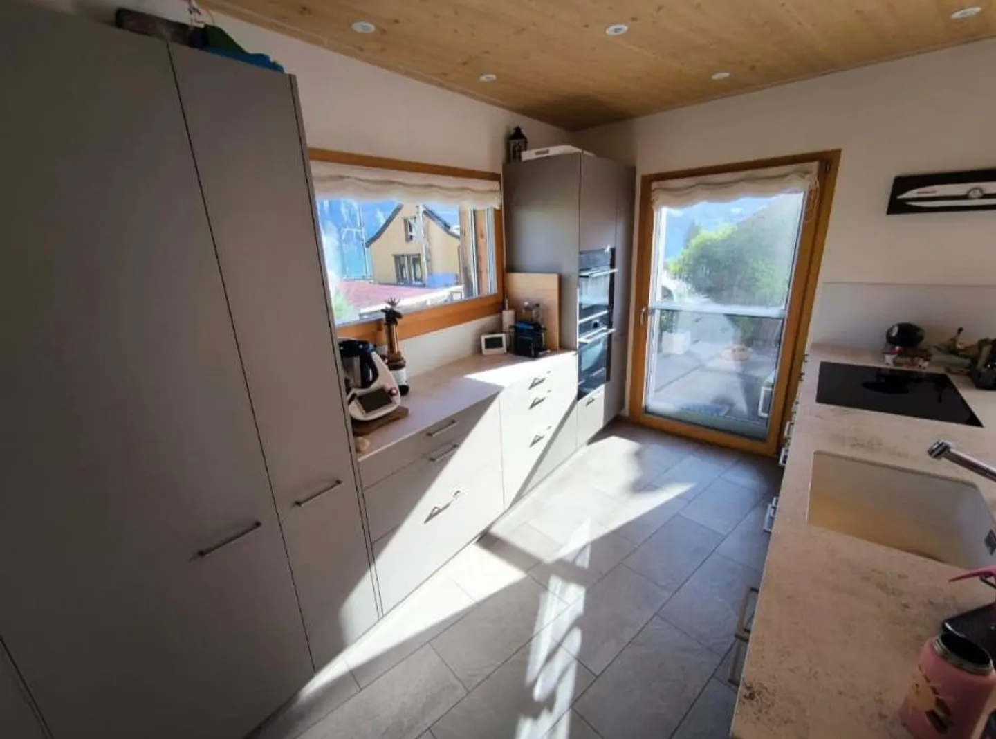 Maison en bois moderne, indépendante, de 6 1/2 pièces avec vue sur le lac/proche du rivage - Photo 11 sur 30
