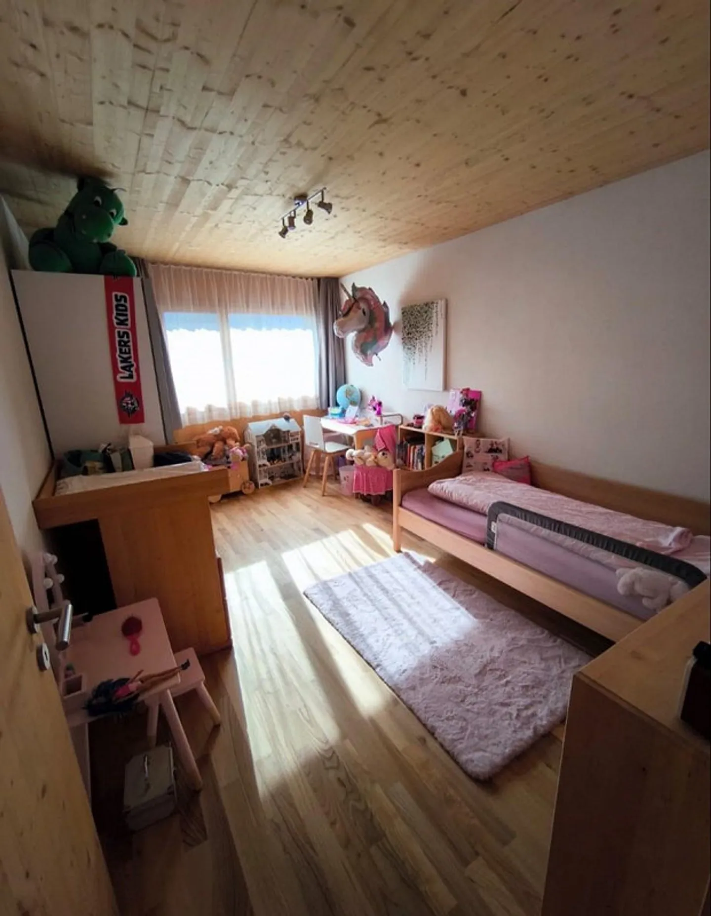 Maison en bois moderne, indépendante, de 6 1/2 pièces avec vue sur le lac/proche du rivage - Photo 18 sur 30