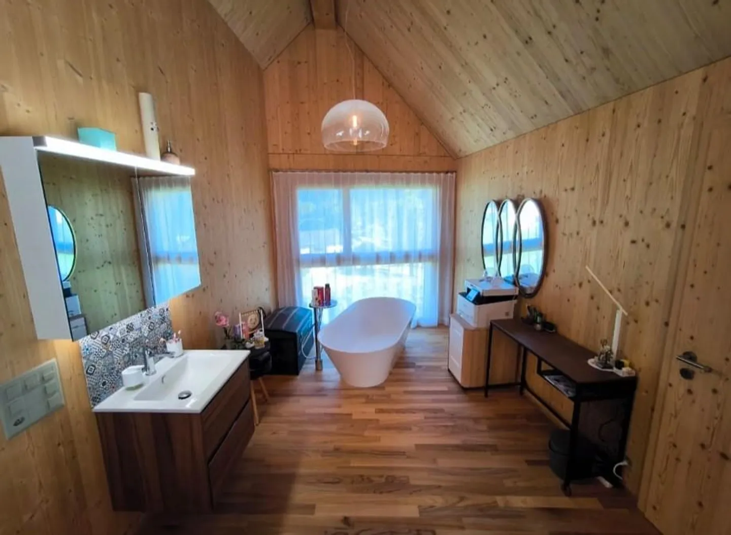 Maison en bois moderne, indépendante, de 6 1/2 pièces avec vue sur le lac/proche du rivage - Photo 22 sur 30