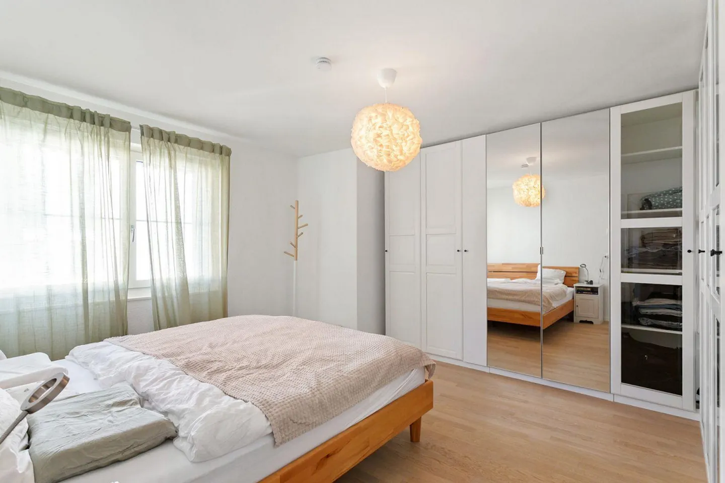 Appartamento moderno di 4,5 stanze nel centro del villaggio - Foto 7 di 8