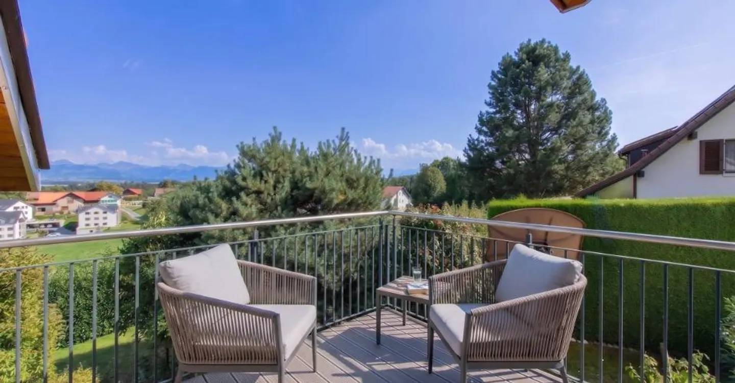 Villa spaziosa con giardino - Foto 10 di 11