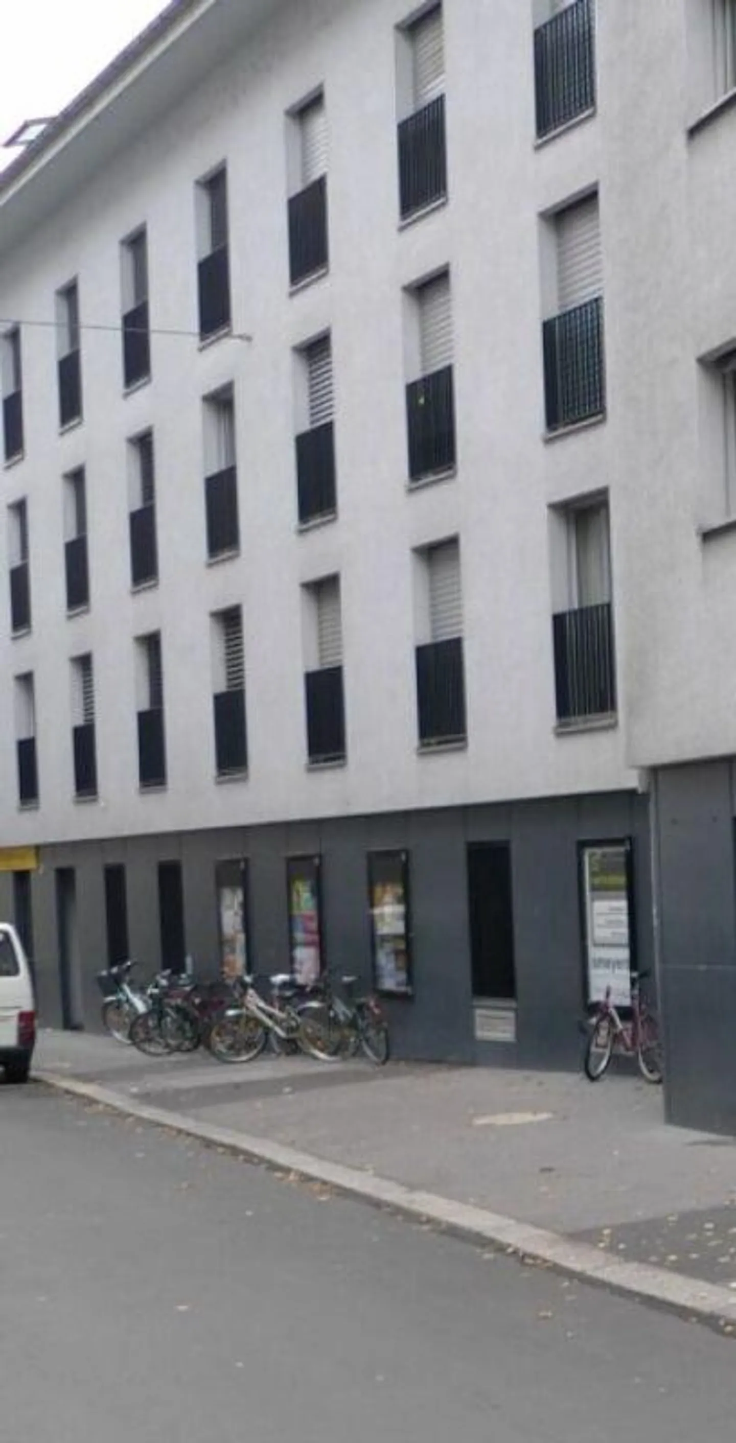 Spazio pubblicitario / Vetrine in Bruchstrasse o Gibraltarstrasse - Foto 1 di 5