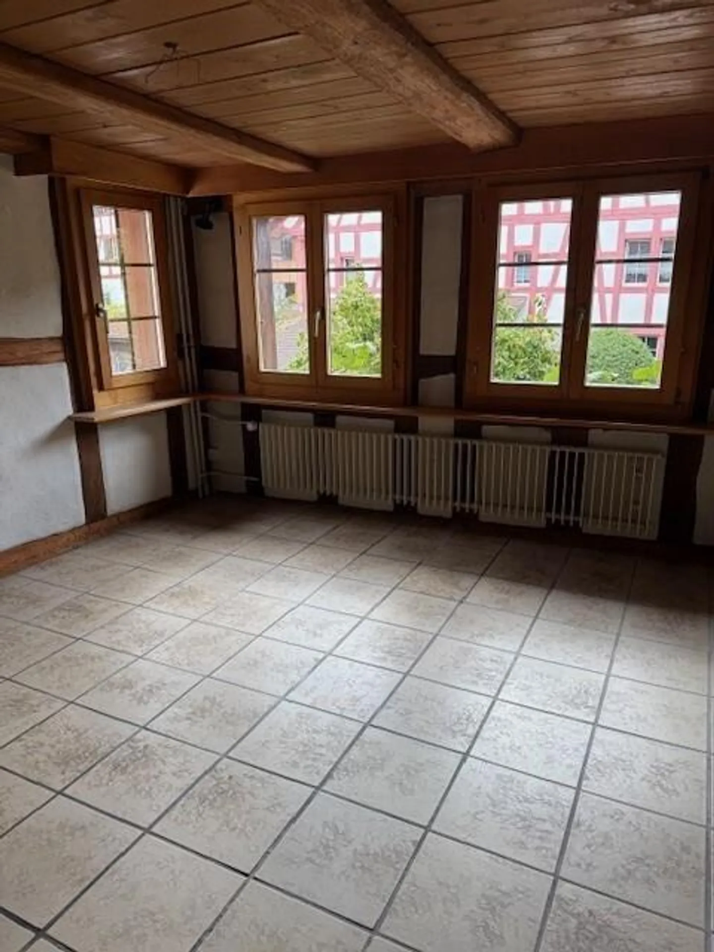 Einzigartige 6.5 Zimmerwohnung im Dorfkern von Bülach - Foto 3 von 12