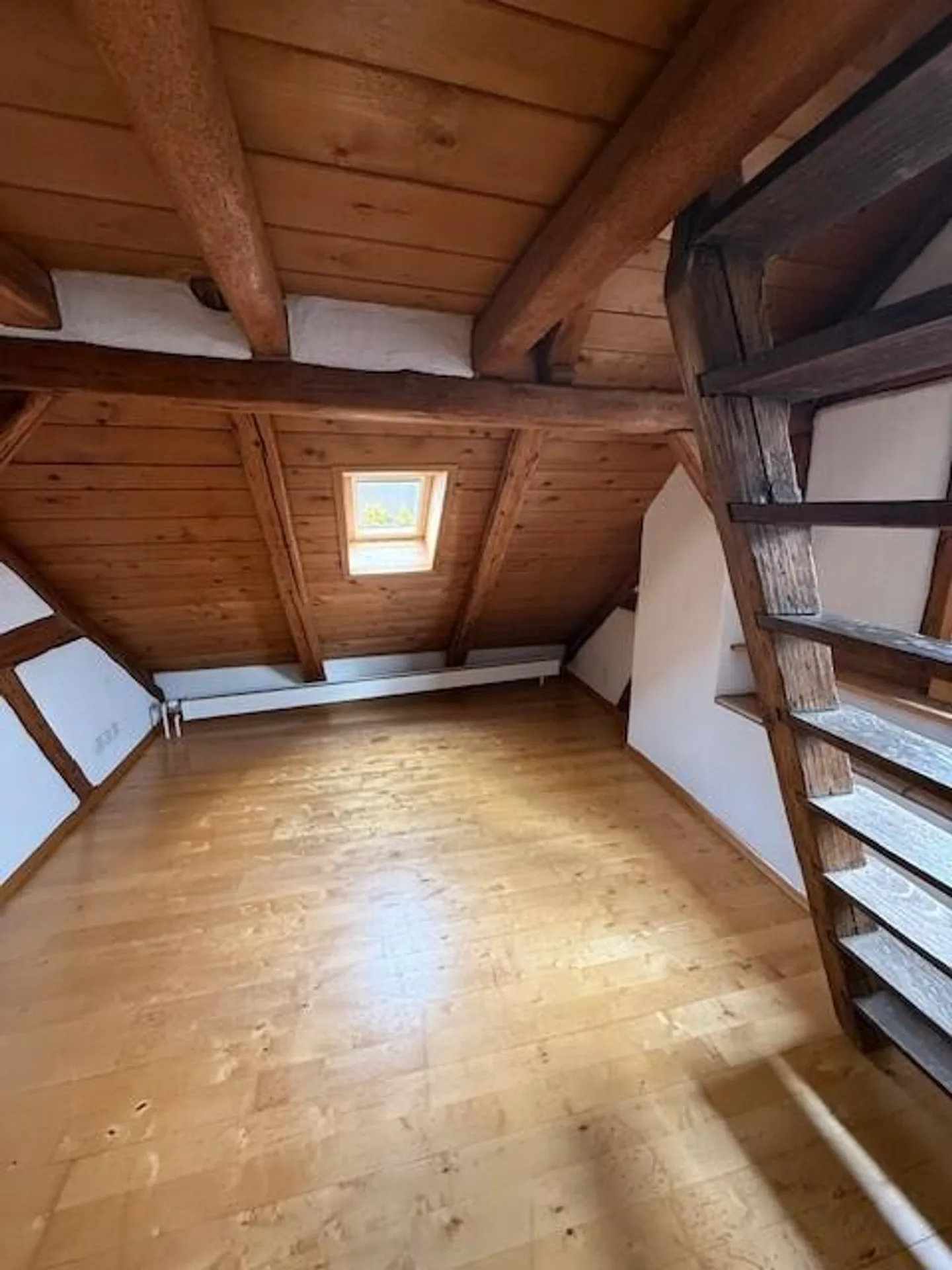 Einzigartige 6.5 Zimmerwohnung im Dorfkern von Bülach - Foto 9 von 12