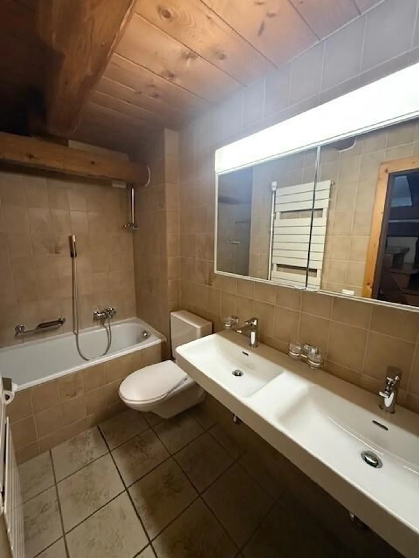 Einzigartige 6.5 Zimmerwohnung im Dorfkern von Bülach - Foto 10 von 12