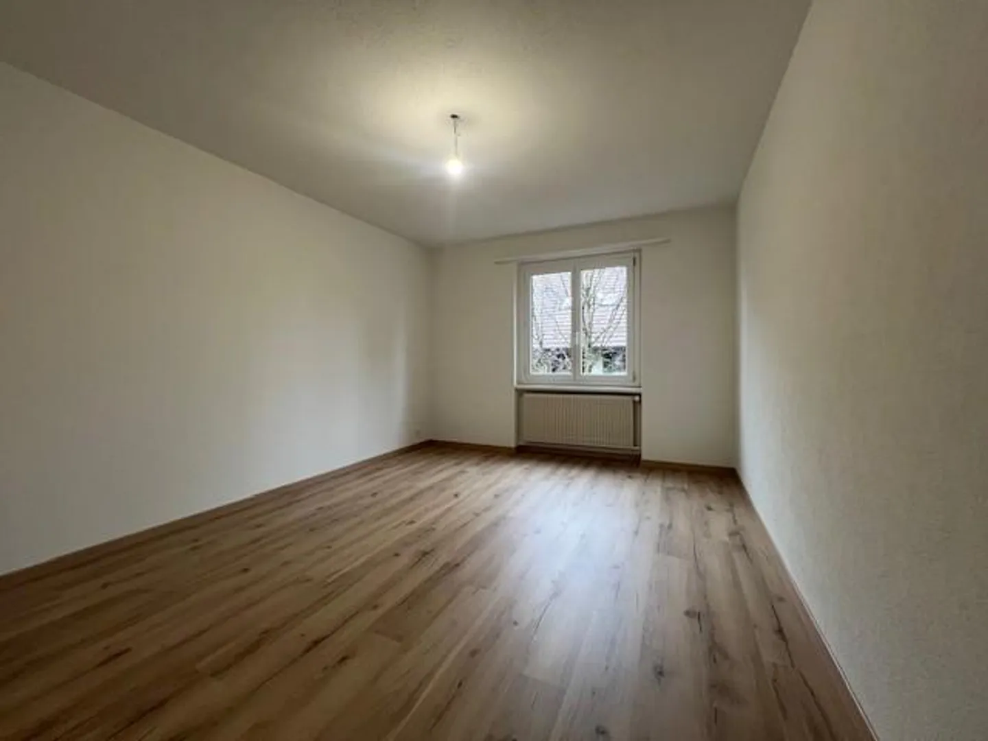 For rent in Büetigen: Renovated 4.5-room apartment with garden - Photo 4 of 9