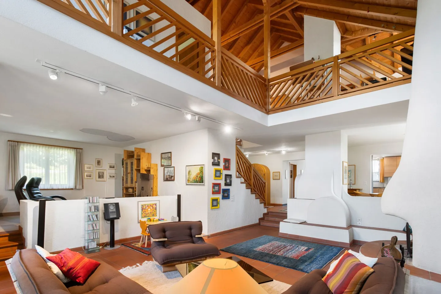 Spacious 6½-room single-family house with a dream garden oasis - Photo 7 of 22