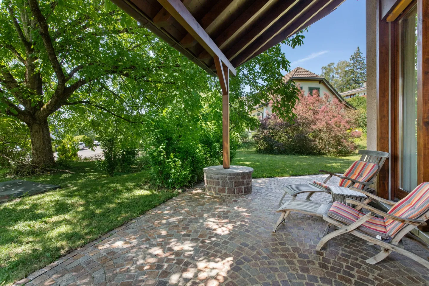 Spacious 6½-room single-family house with a dream garden oasis - Photo 21 of 22