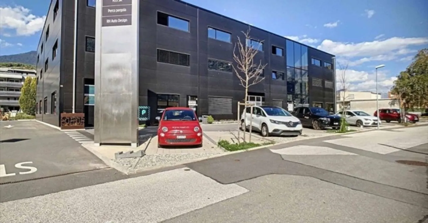 Office 1 room - Photo 3 of 5