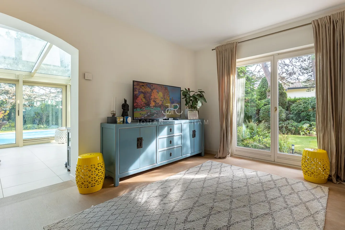 Wunderschönes Familienhaus in einer privaten Nachbarschaft - Foto 7 von 13