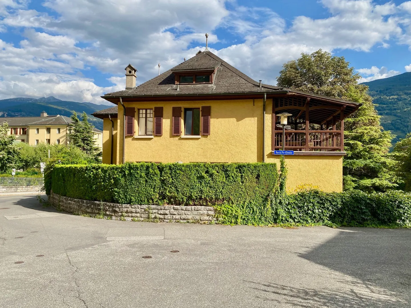 Elegantes Herrenhaus in Sion - Foto 4 von 13