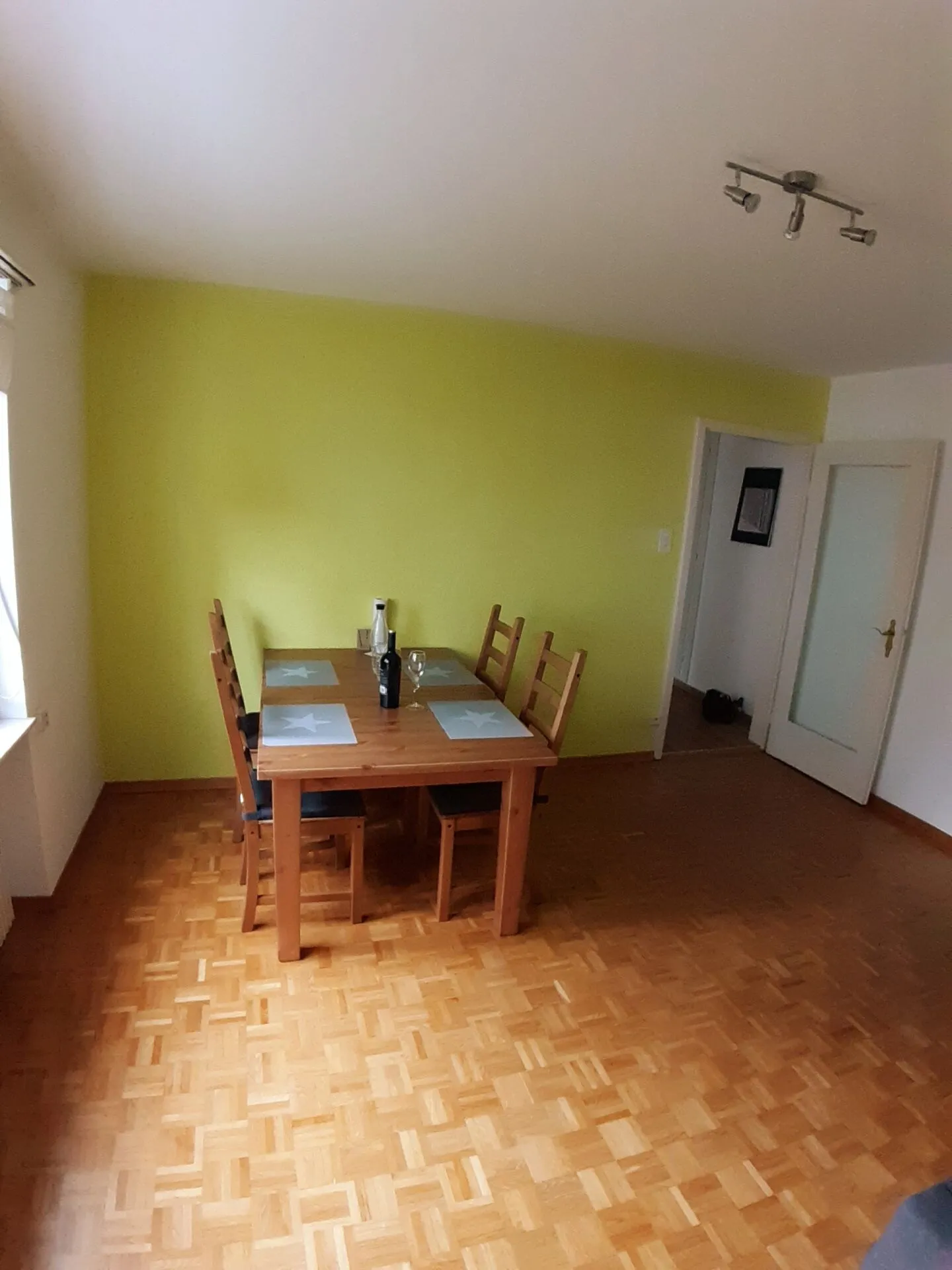 Appartement dans un emplacement central et calme avec un beau balcon - Photo 6 sur 9