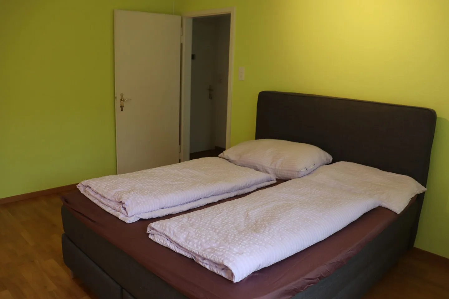 Appartement dans un emplacement central et calme avec un beau balcon - Photo 8 sur 9