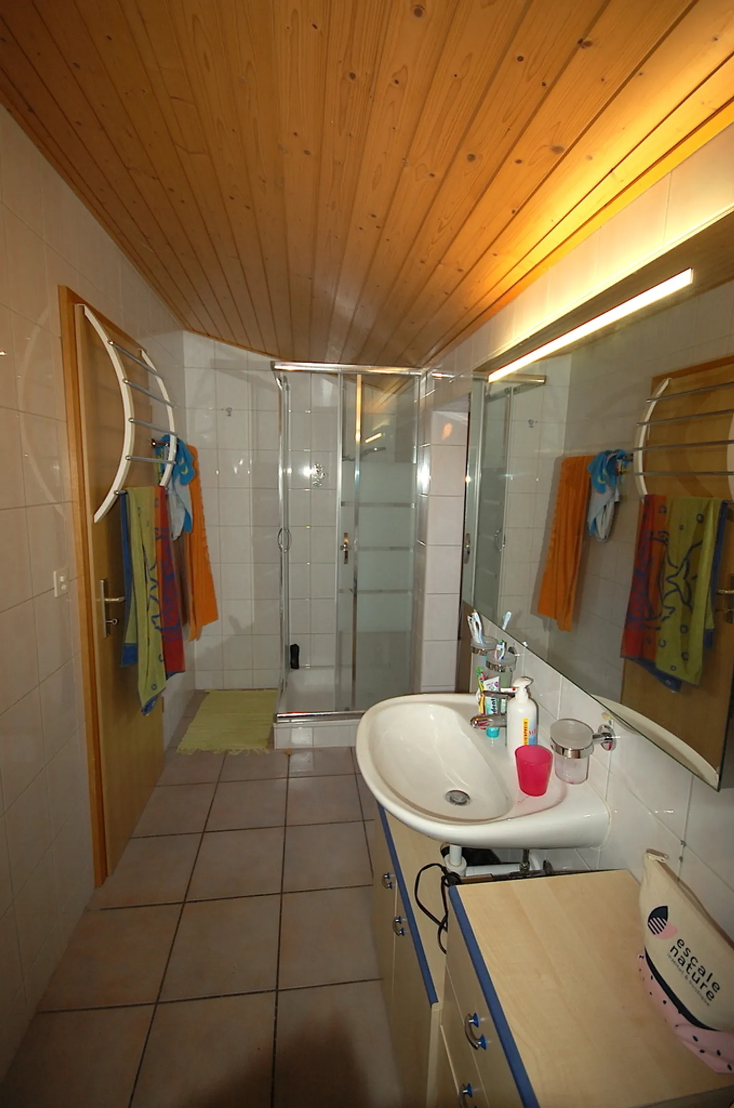 Magnifica casa con 2 grandi e luminosi appartamenti. - Foto 23 di 26