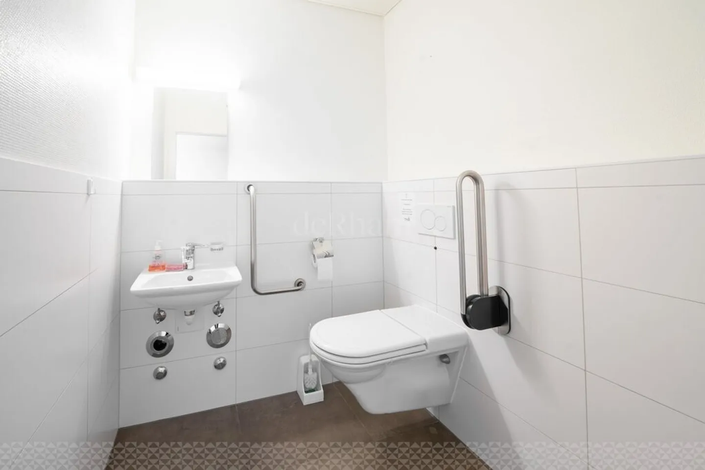 Geräumige Gewerbefläche im Erdgeschoss von 127m2 - Foto 12 von 12