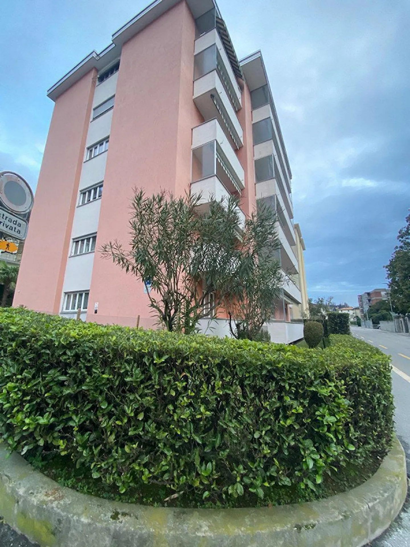 Mendrisio 3.5 spacious apartment a stone's throw from the center - Photo 8 of 10