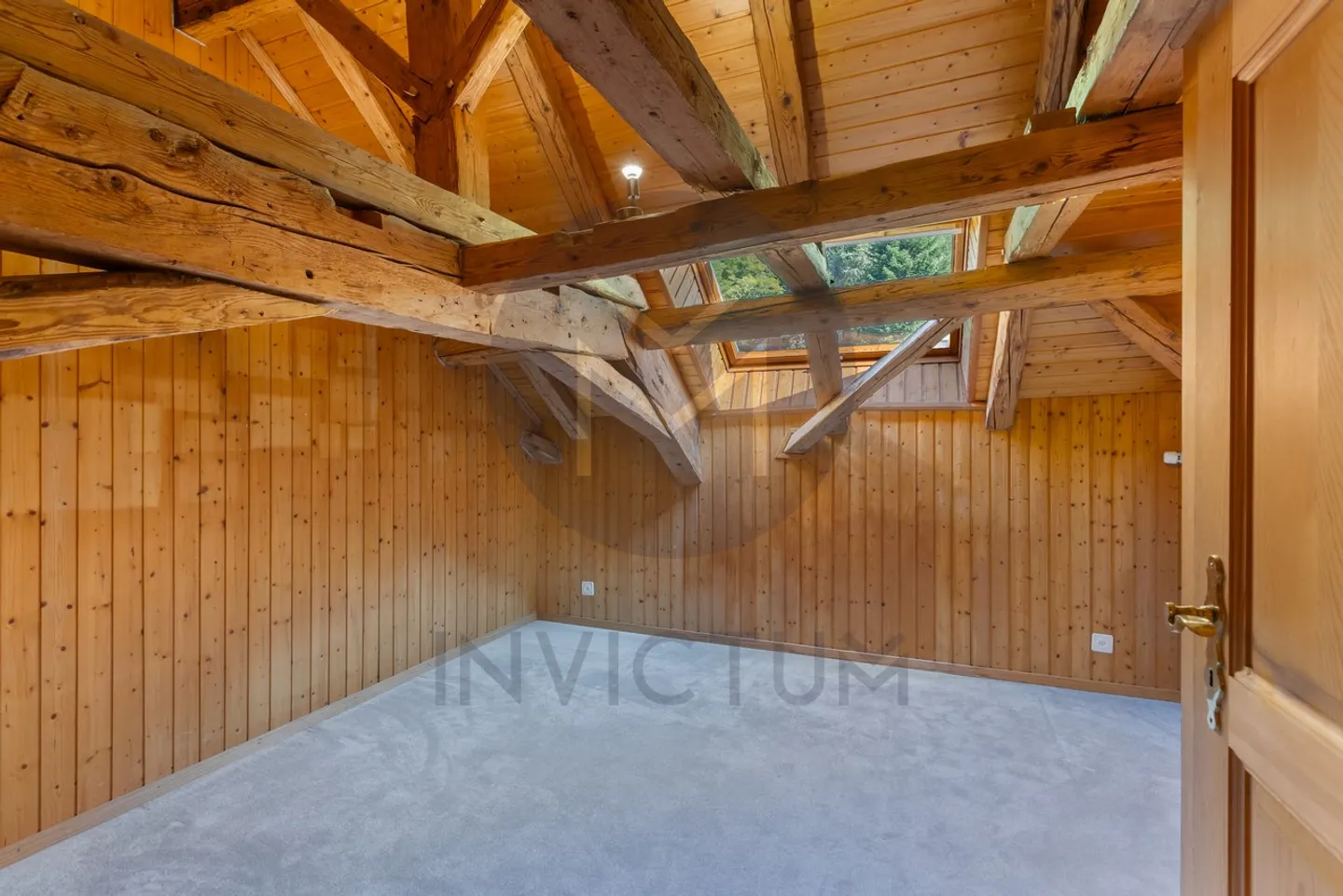 Geräumiges 9,5-Zimmer-Einfamilienhaus mit zwei Wohnungen in Les Avants. - Foto 17 von 26