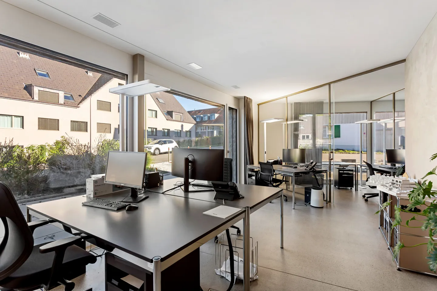 A Room of Perspectives: approx. 320 m2 for Your Business Idea - Photo 14 of 23