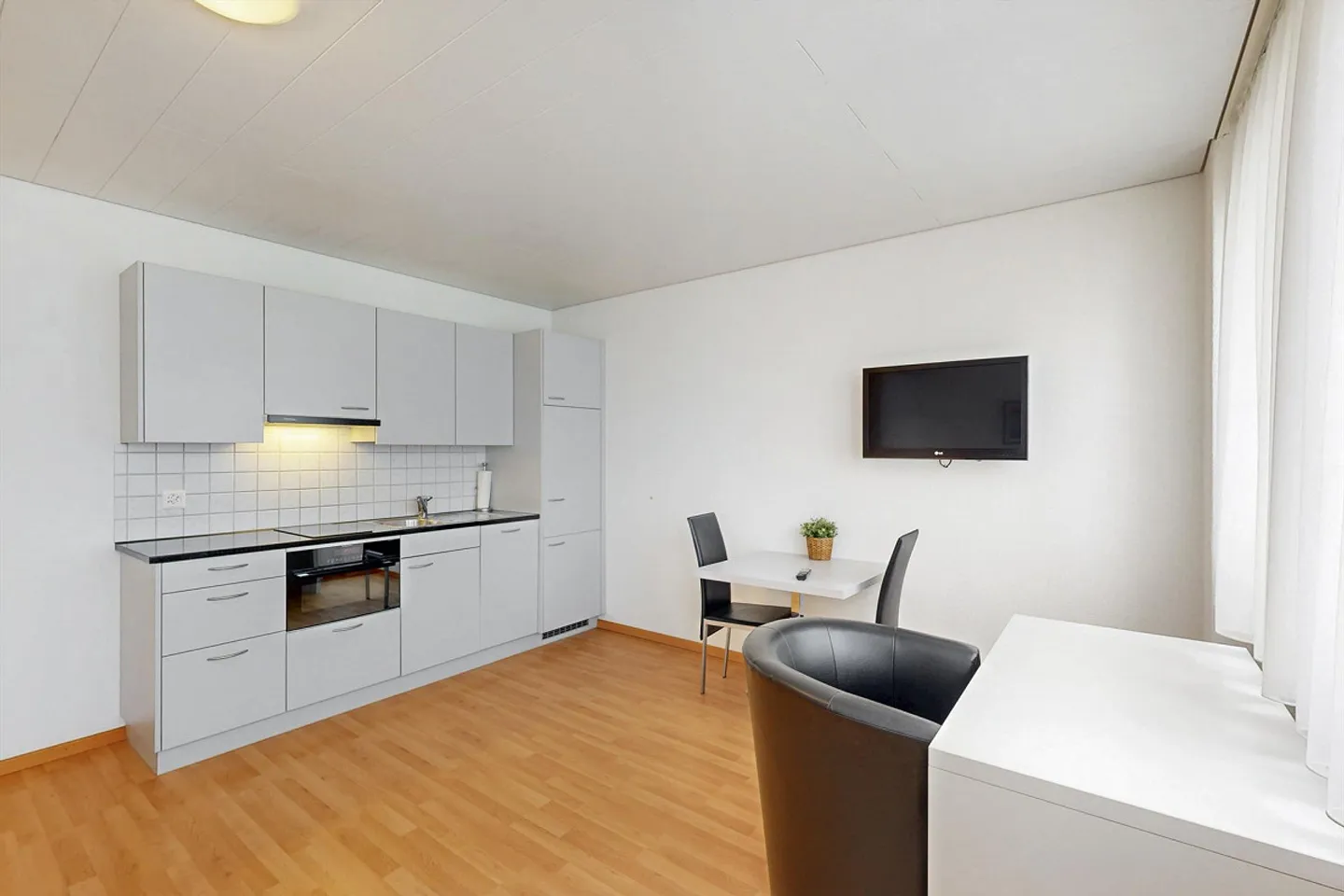 Offre d'automne - Profitez d'un mois sans loyer ! - Photo 2 sur 7